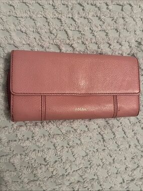 Fossil Dusty Rose Leather Trifold Wallet